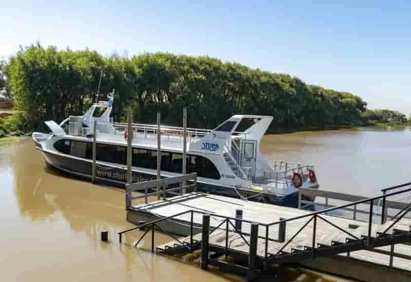 Los paseos en barco por el Río de la Plata: Una perspectiva diferente de Buenos Aires.